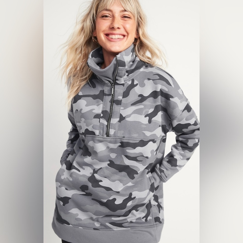 NWT Women’s Size XL Old Navy Gray Camo 1/2 Zip FrenchTerry FunnelNeck Sweatshirt